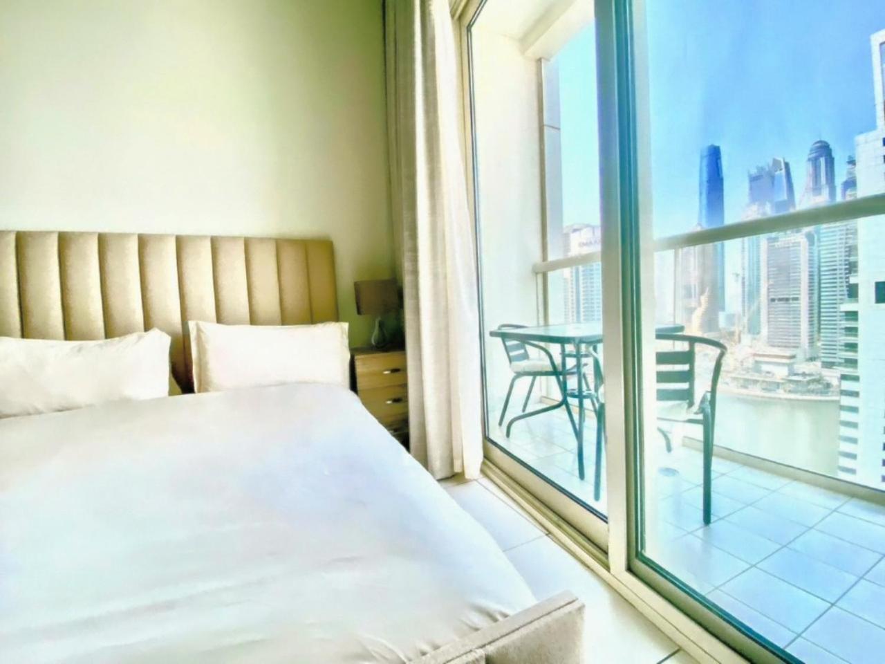Full Sea View With Balcony - Studio Apartment - 10 Min To Jbr - Dubai Buitenkant foto